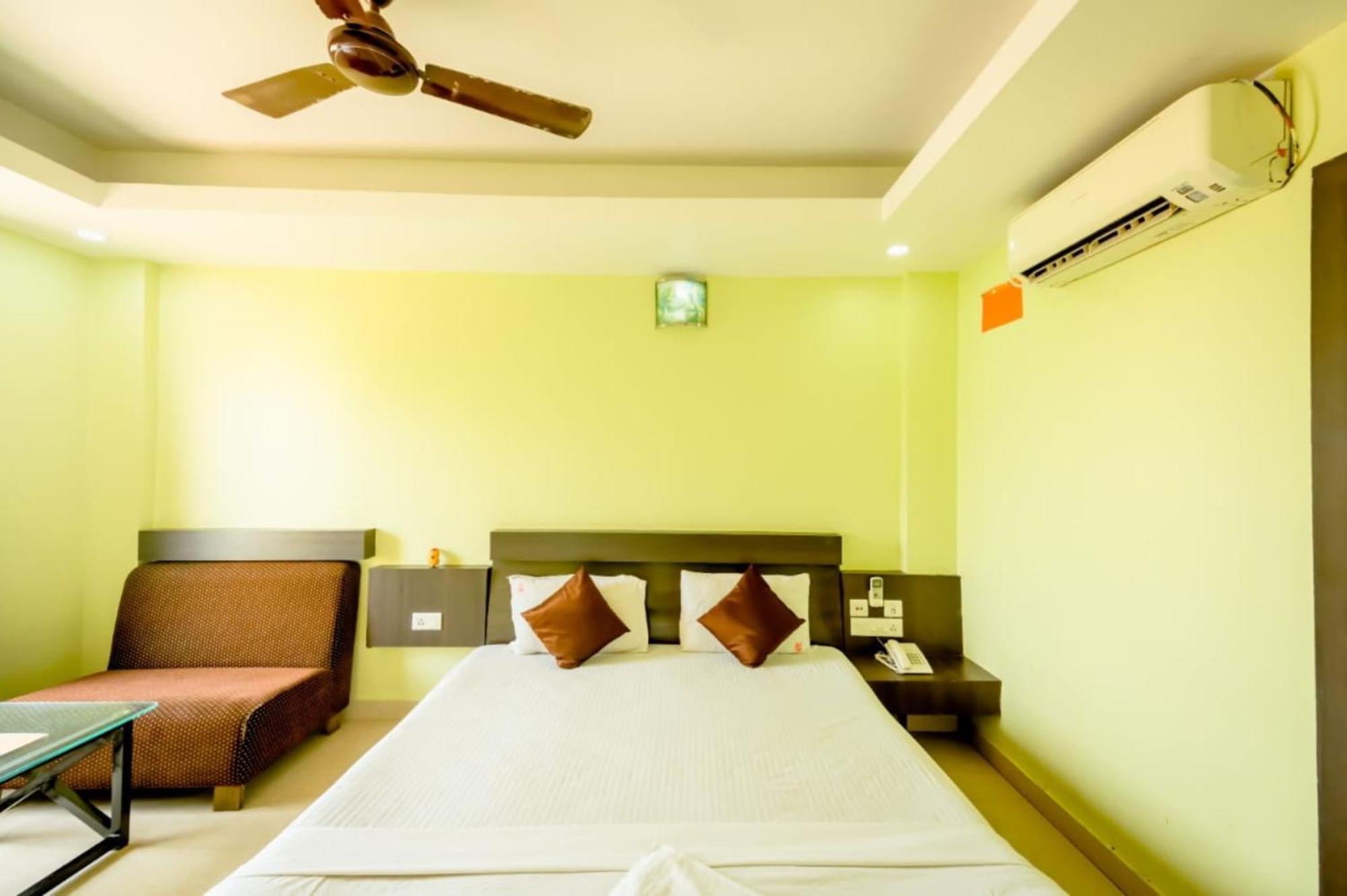 Deep Ganga Inn Near Sea Beach By Morservices Puri Exterior foto
