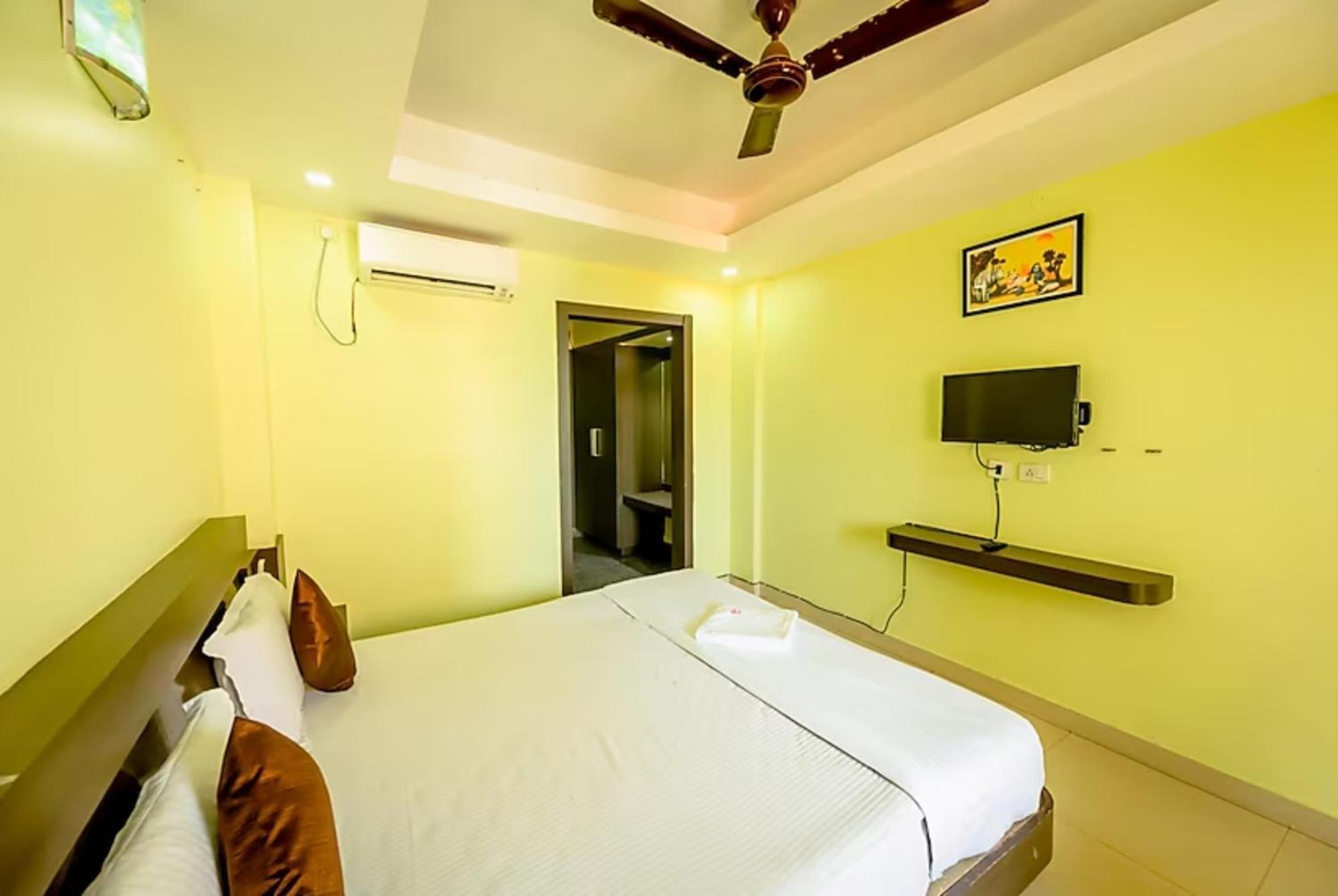 Deep Ganga Inn Near Sea Beach By Morservices Puri Exterior foto