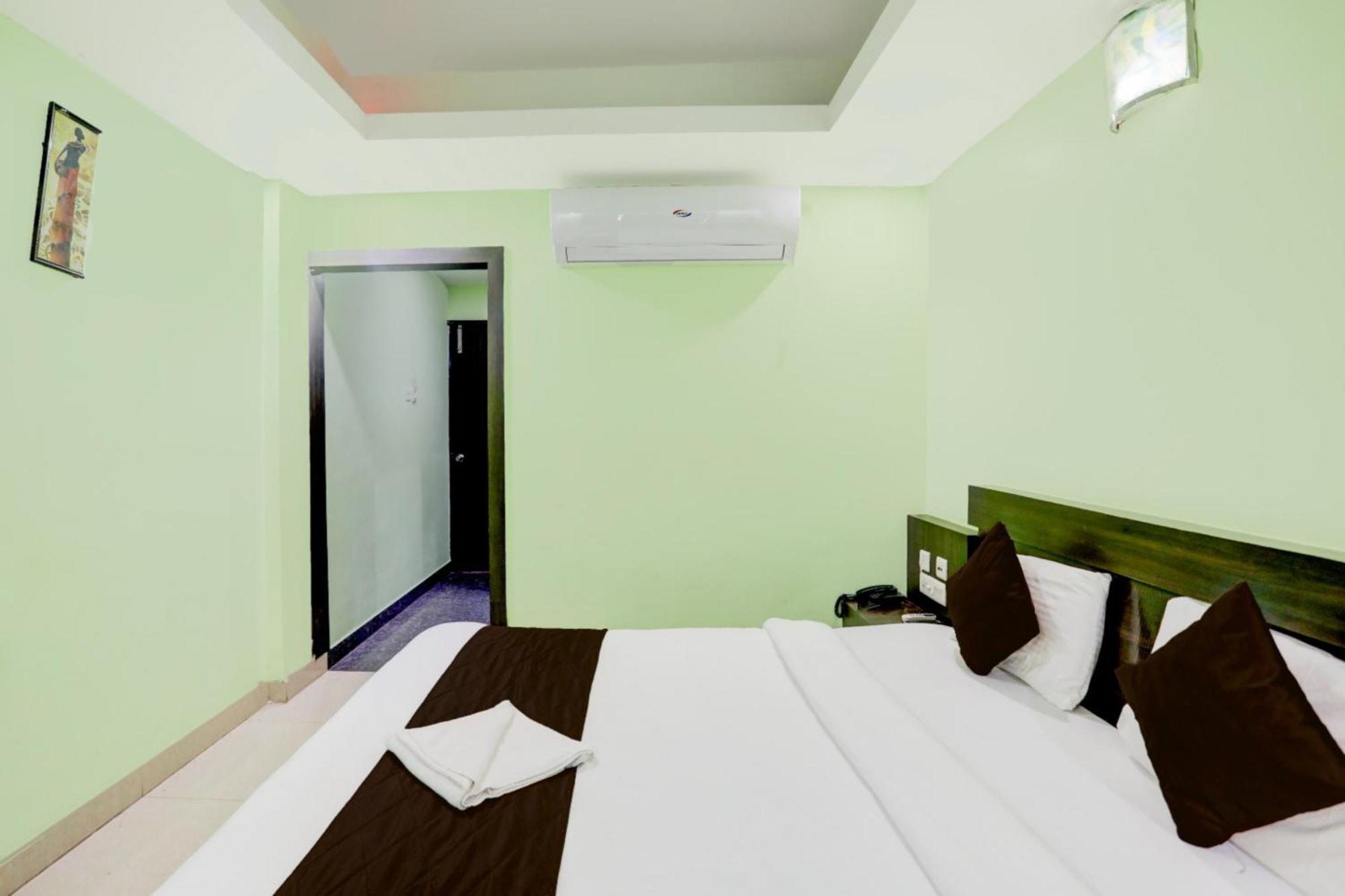 Deep Ganga Inn Near Sea Beach By Morservices Puri Exterior foto