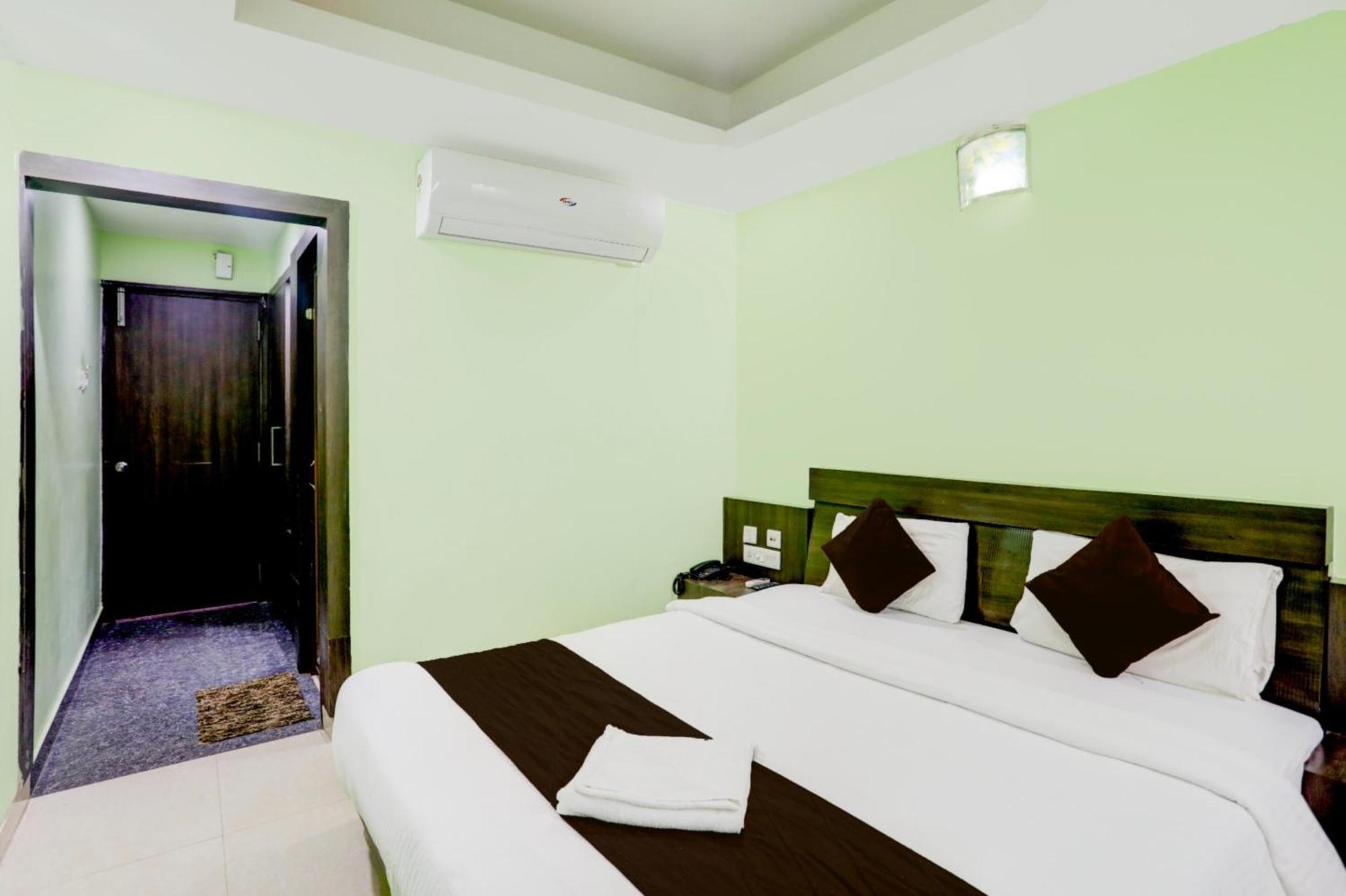 Deep Ganga Inn Near Sea Beach By Morservices Puri Exterior foto